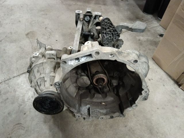 bontott VW GOLF V Váltó (Mechanikus)