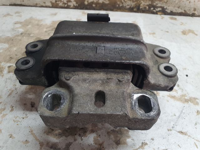 bontott VW GOLF V Váltó Tartó Bak (Pozíciófüggetlen)