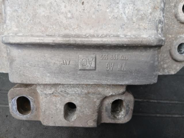 bontott VW GOLF V Váltó Tartó Bak (Pozíciófüggetlen)