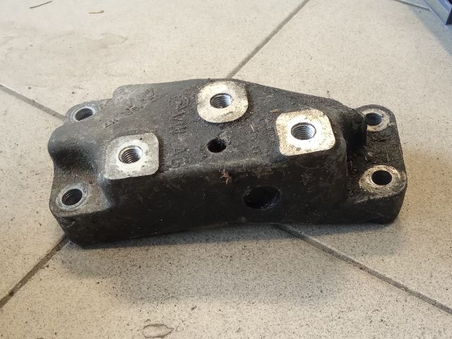 bontott VW GOLF V Váltó Tartó Bak (Pozíciófüggetlen)