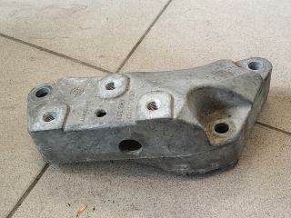 bontott VW GOLF V Váltó Tartó Bak (Pozíciófüggetlen)