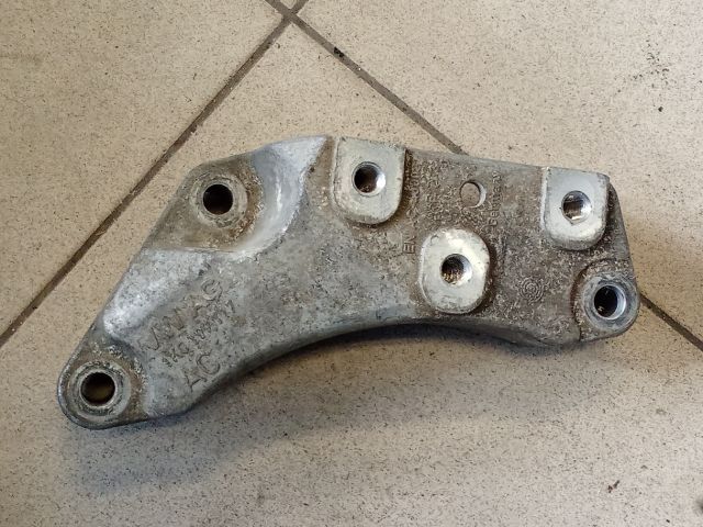 bontott VW GOLF V Váltó Tartó Bak (Pozíciófüggetlen)