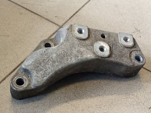 bontott VW GOLF V Váltó Tartó Bak (Pozíciófüggetlen)