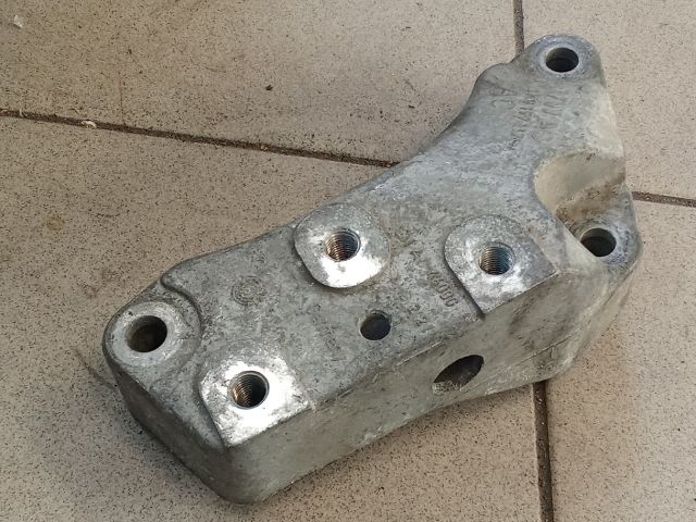 bontott VW GOLF V Váltó Tartó Bak (Pozíciófüggetlen)