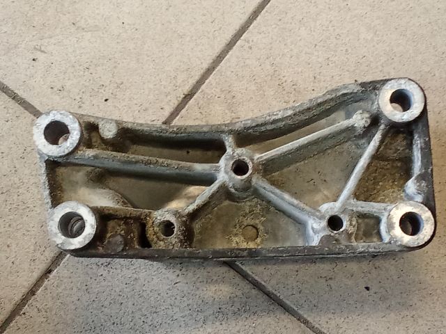 bontott VW GOLF V Váltó Tartó Bak (Pozíciófüggetlen)