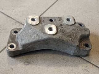 bontott VW GOLF V Váltó Tartó Bak (Pozíciófüggetlen)