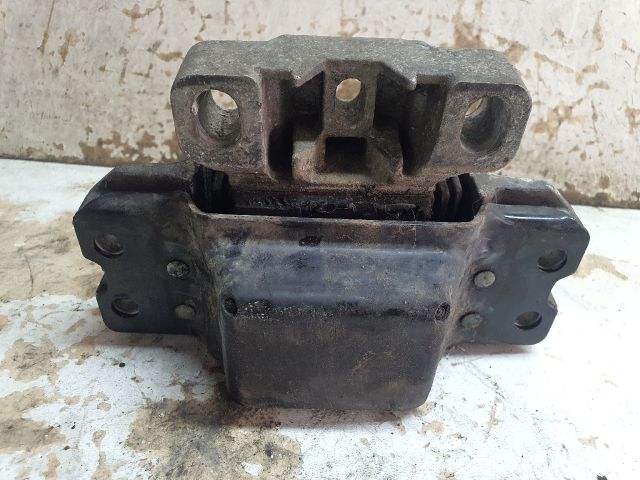 bontott VW GOLF V Váltó Tartó Bak (Pozíciófüggetlen)