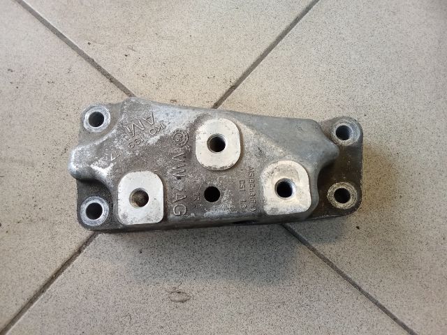 bontott VW GOLF V Váltó Tartó Bak (Pozíciófüggetlen)