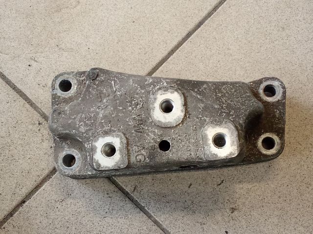 bontott VW GOLF V Váltó Tartó Bak (Pozíciófüggetlen)