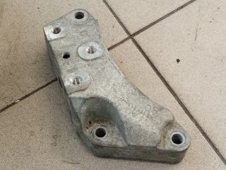 bontott VW GOLF V Váltó Tartó Bak (Pozíciófüggetlen)