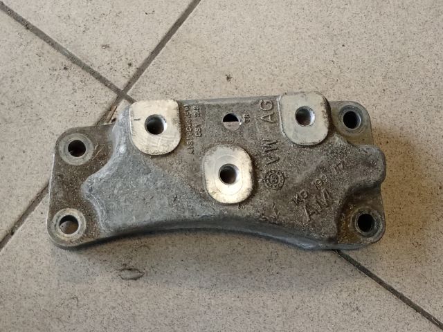 bontott VW GOLF V Váltó Tartó Bak (Pozíciófüggetlen)