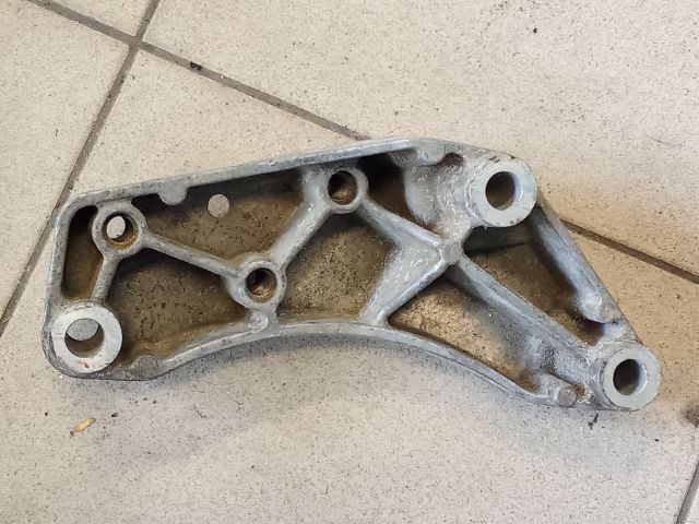 bontott VW GOLF V Váltó Tartó Bak (Pozíciófüggetlen)