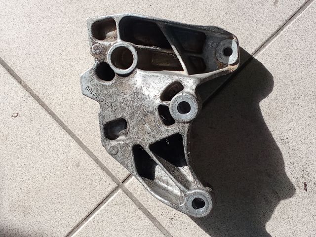 bontott VW GOLF V Váltó Tartó Bak (Pozíciófüggetlen)