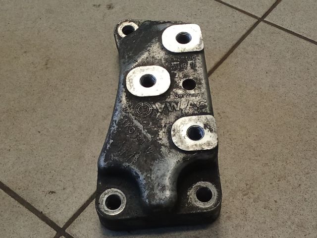 bontott VW GOLF V Váltó Tartó Bak (Pozíciófüggetlen)