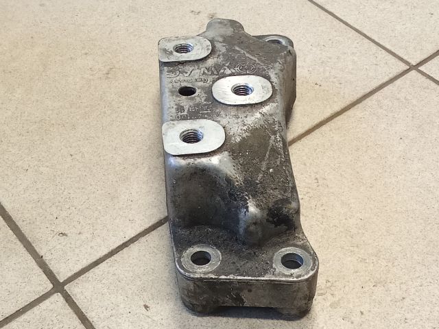 bontott VW GOLF V Váltó Tartó Bak (Pozíciófüggetlen)