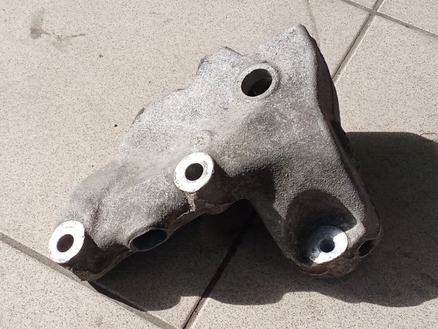 bontott VW GOLF V Váltó Tartó Bak (Pozíciófüggetlen)