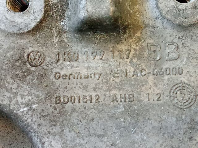 bontott VW GOLF V Váltó Tartó Bak (Pozíciófüggetlen)