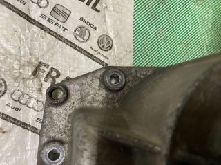 bontott VW GOLF V Váltóház Fedél