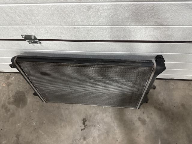 bontott VW GOLF V Vízhűtő Radiátor (Klímás)