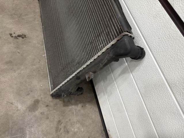 bontott VW GOLF V Vízhűtő Radiátor (Klímás)