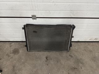 bontott VW GOLF V Vízhűtő Radiátor (Klímás)