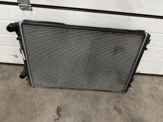 bontott VW GOLF V Vízhűtő Radiátor (Klímás)