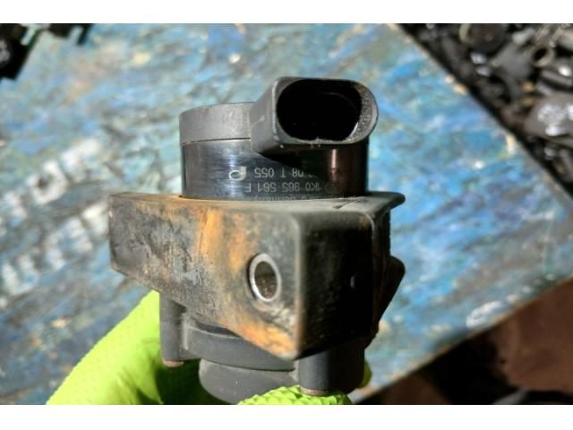 bontott VW GOLF V Vízpumpa