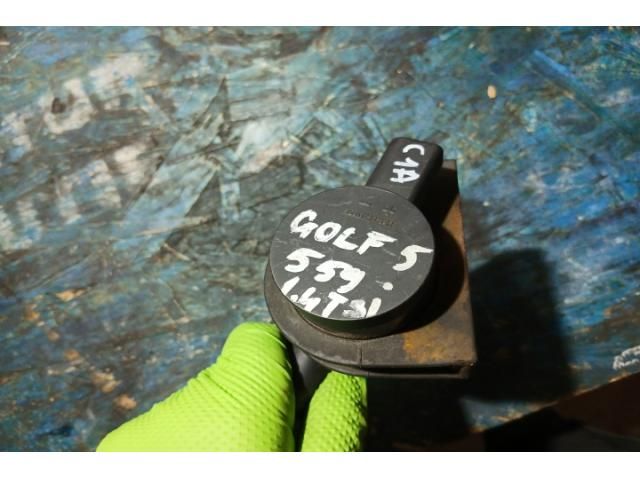 bontott VW GOLF V Vízpumpa