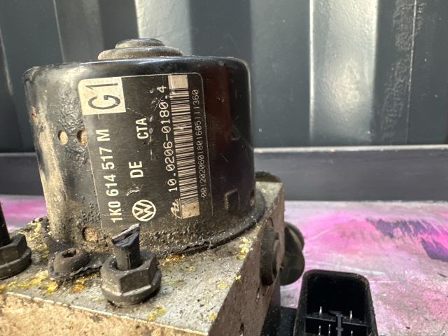 bontott VW GOLF V ABS Kocka