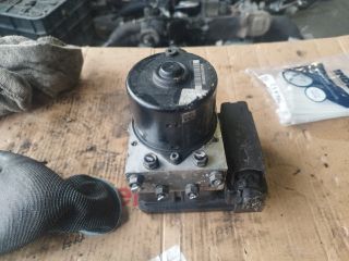 bontott VW GOLF V ABS Kocka