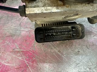 bontott VW GOLF V ABS Kocka