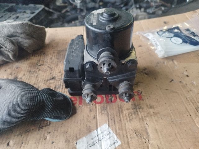 bontott VW GOLF V ABS Kocka