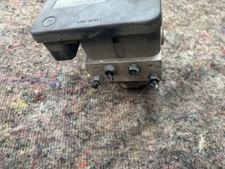 bontott VW GOLF V ABS Kocka