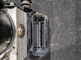 bontott VW GOLF V ABS Kocka