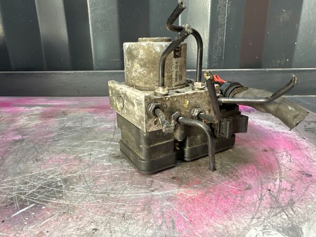 bontott VW GOLF V ABS Kocka