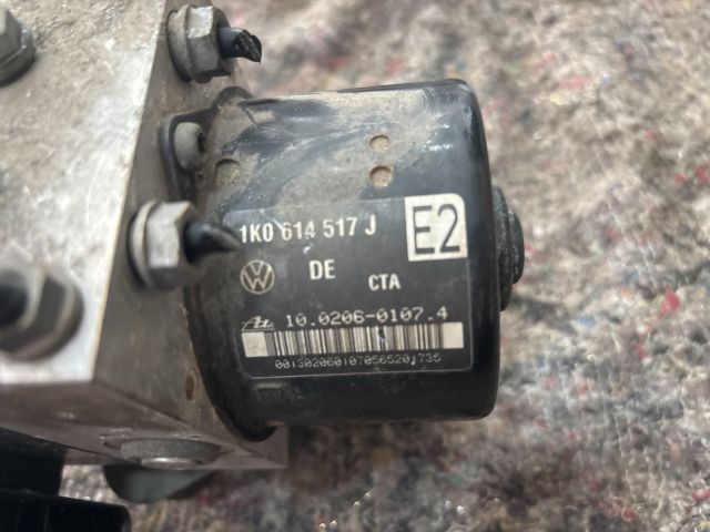 bontott VW GOLF V ABS Kocka