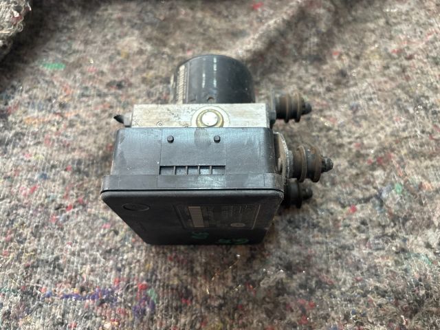 bontott VW GOLF V ABS Kocka