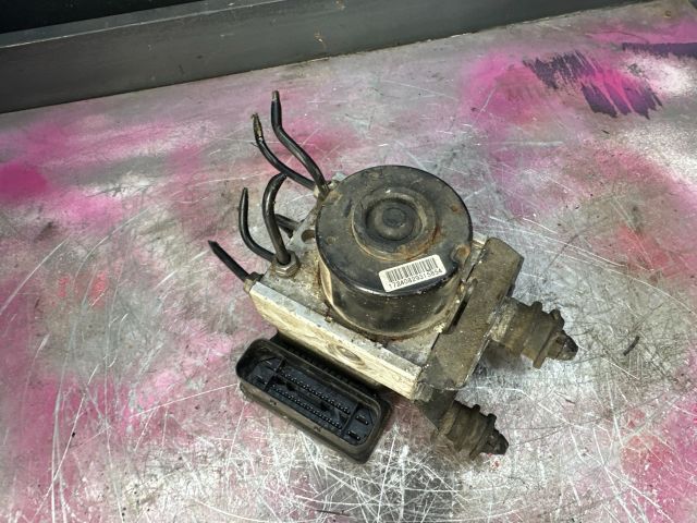 bontott VW GOLF V ABS Kocka