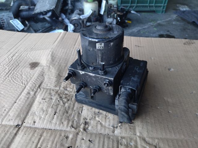 bontott VW GOLF V ABS Kocka