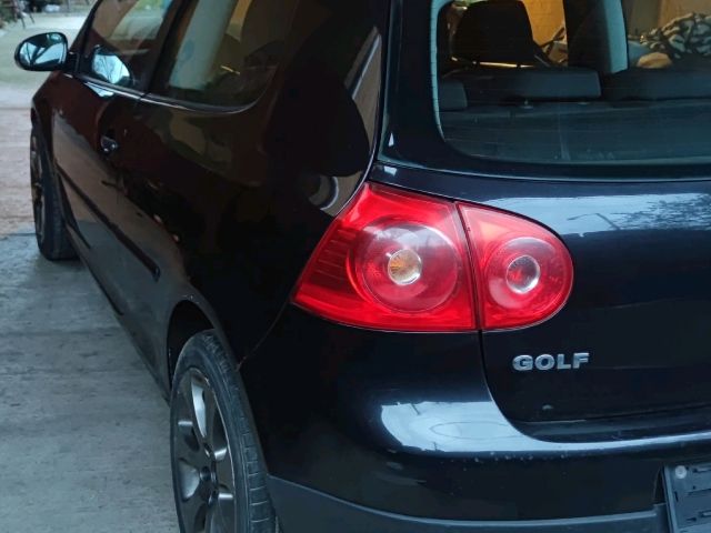 bontott VW GOLF V Bal első Csonkállvány Kerékaggyal