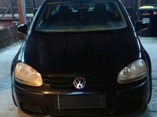 bontott VW GOLF V Bal első Csonkállvány Kerékaggyal