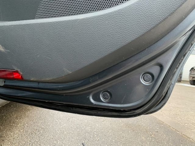 bontott VW GOLF V Bal első Csonkállvány Kerékaggyal