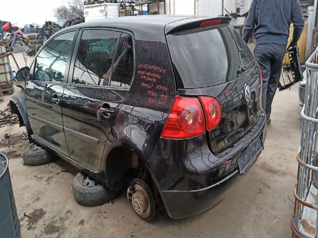 bontott VW GOLF V Bal első Féknyereg Munkahengerrel