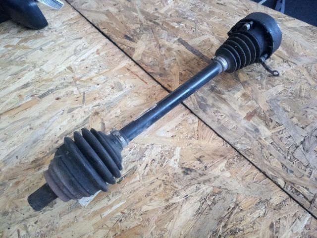 bontott VW GOLF V Bal Féltengely