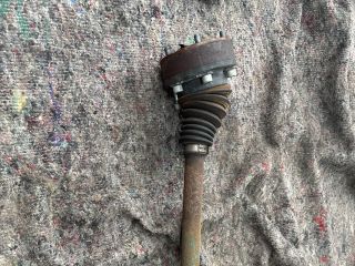 bontott VW GOLF V Bal Féltengely