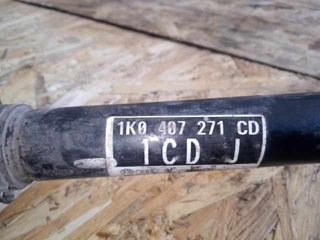 bontott VW GOLF V Bal Féltengely