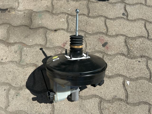 bontott VW GOLF V Fékrásegítő