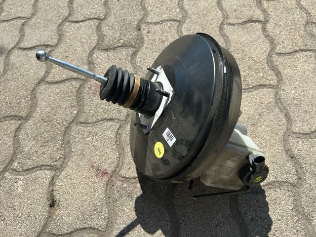 bontott VW GOLF V Fékrásegítő