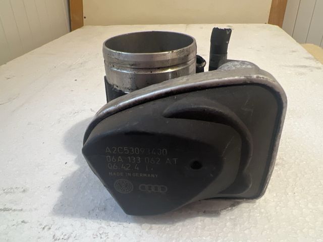 bontott VW GOLF V Fojtószelep (Elektromos)