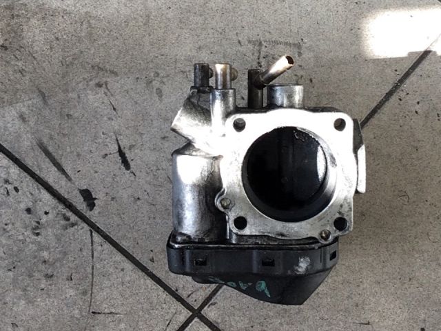 bontott VW GOLF V Fojtószelep (Elektromos)